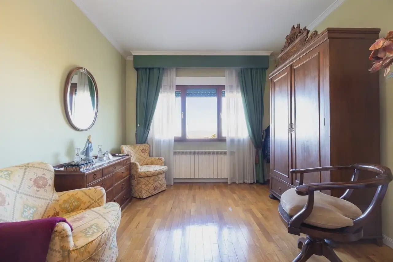 4 Zimmer Villa zu verkaufen in Monachil mit Pool Garage - 695.000 € (Ref: 9837293)