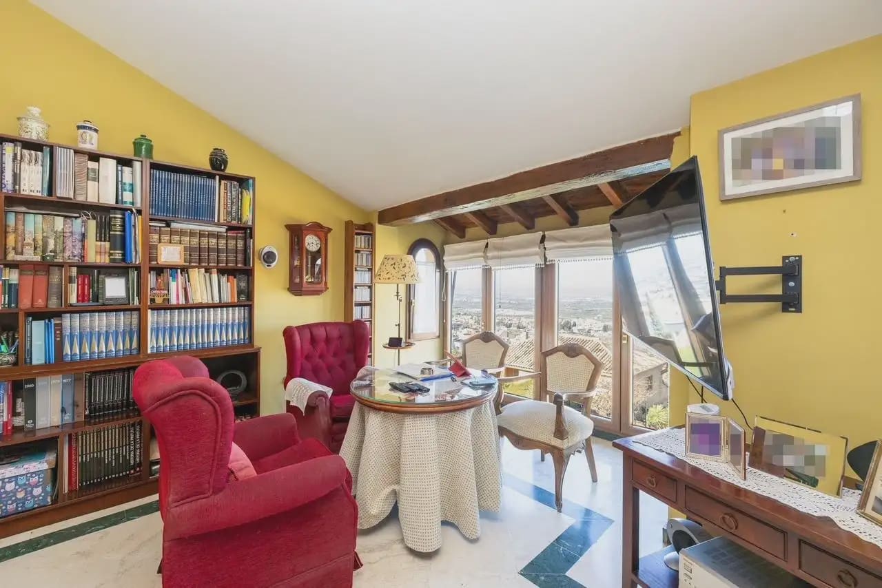 4 Zimmer Villa zu verkaufen in Monachil mit Pool Garage - 695.000 € (Ref: 9837293)