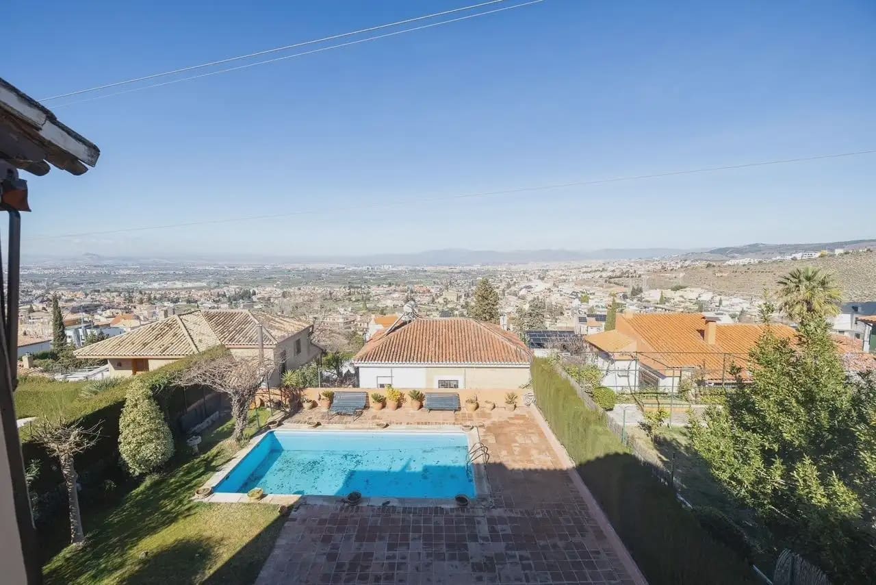 4 Zimmer Villa zu verkaufen in Monachil mit Pool Garage - 695.000 € (Ref: 9837293)