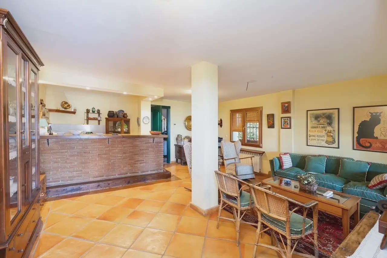 4 Zimmer Villa zu verkaufen in Monachil mit Pool Garage - 695.000 € (Ref: 9837293)