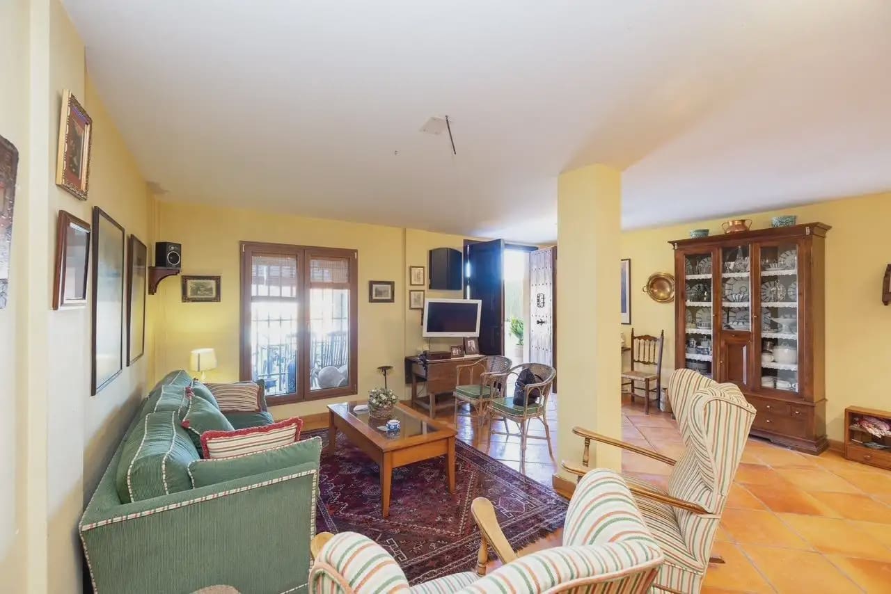 4 Zimmer Villa zu verkaufen in Monachil mit Pool Garage - 695.000 € (Ref: 9837293)