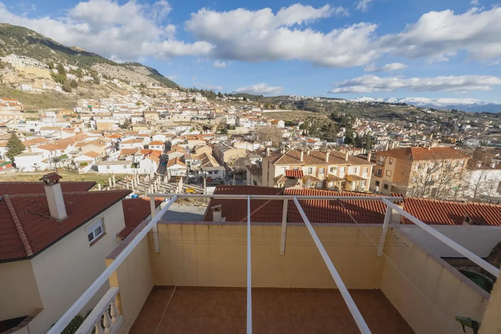 Hus til salgs i Alfacar - € 295 000 (Ref: 9837294)