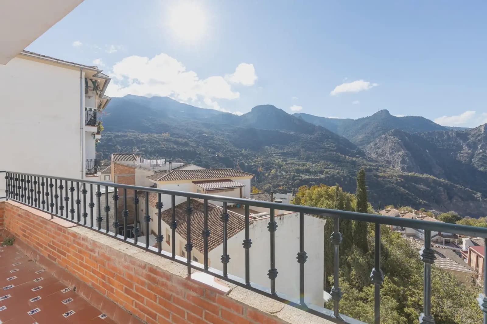 Leilighet til salgs i Guejar Sierra - € 180 000 (Ref: 9837296)
