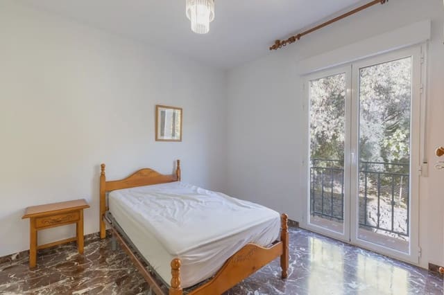 Wohnung zu verkaufen in Güéjar Sierra - 180.000 € (Ref: 9837296)