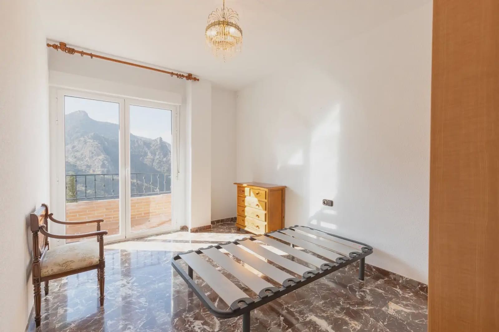 Leilighet til salgs i Guejar Sierra - € 180 000 (Ref: 9837296)