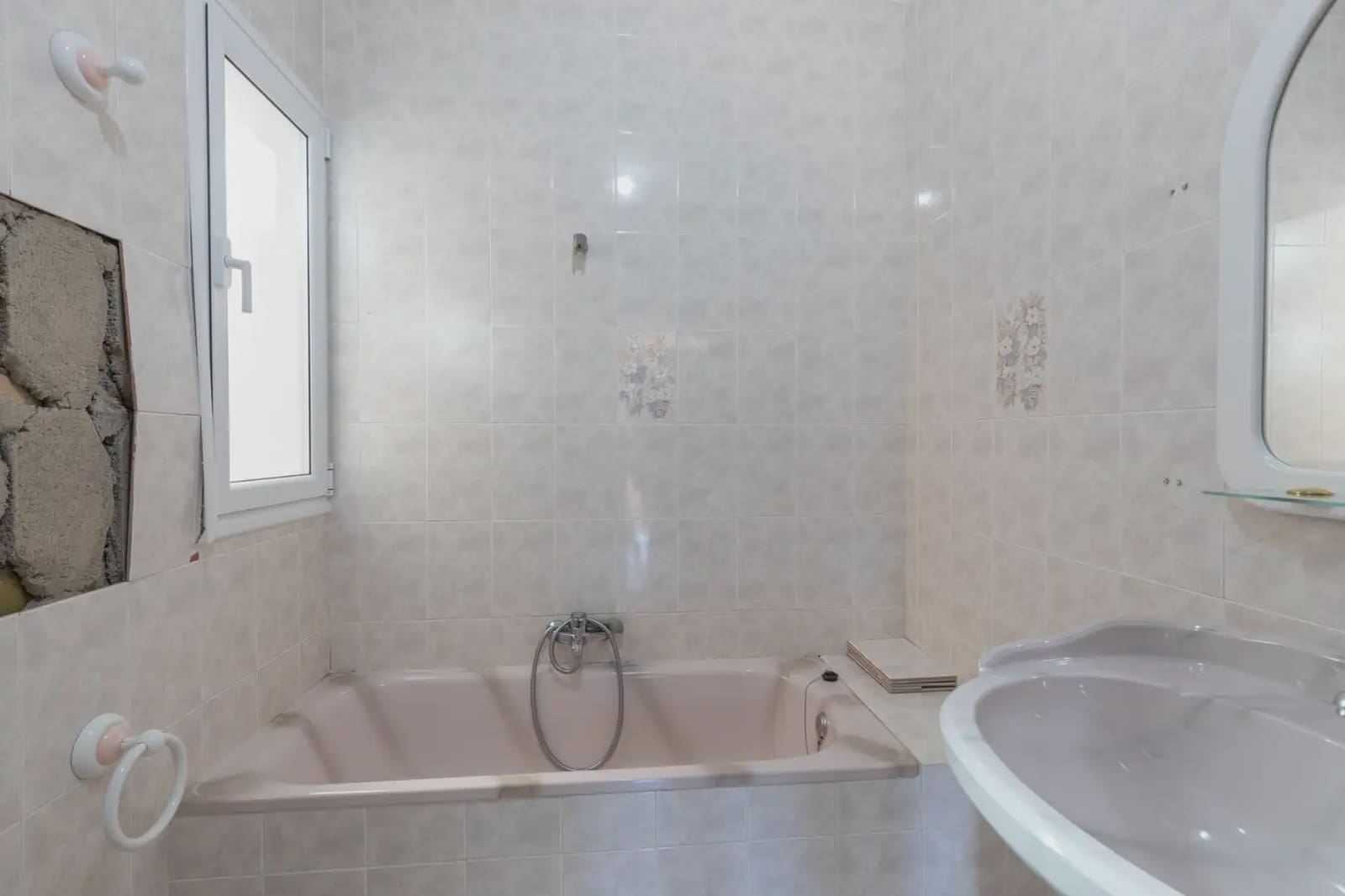 Leilighet til salgs i Guejar Sierra - € 180 000 (Ref: 9837296)