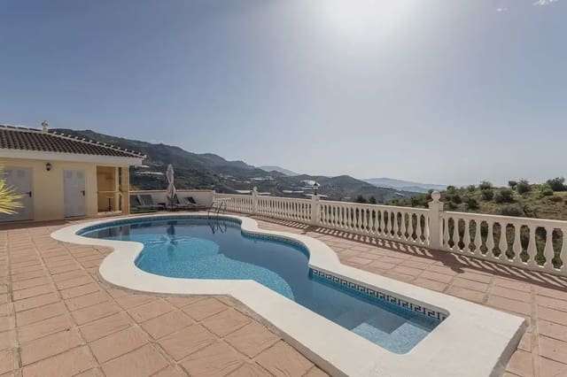 Villa till salu i Itrabo med pool garage - 689 000 € (Ref: 9837297)