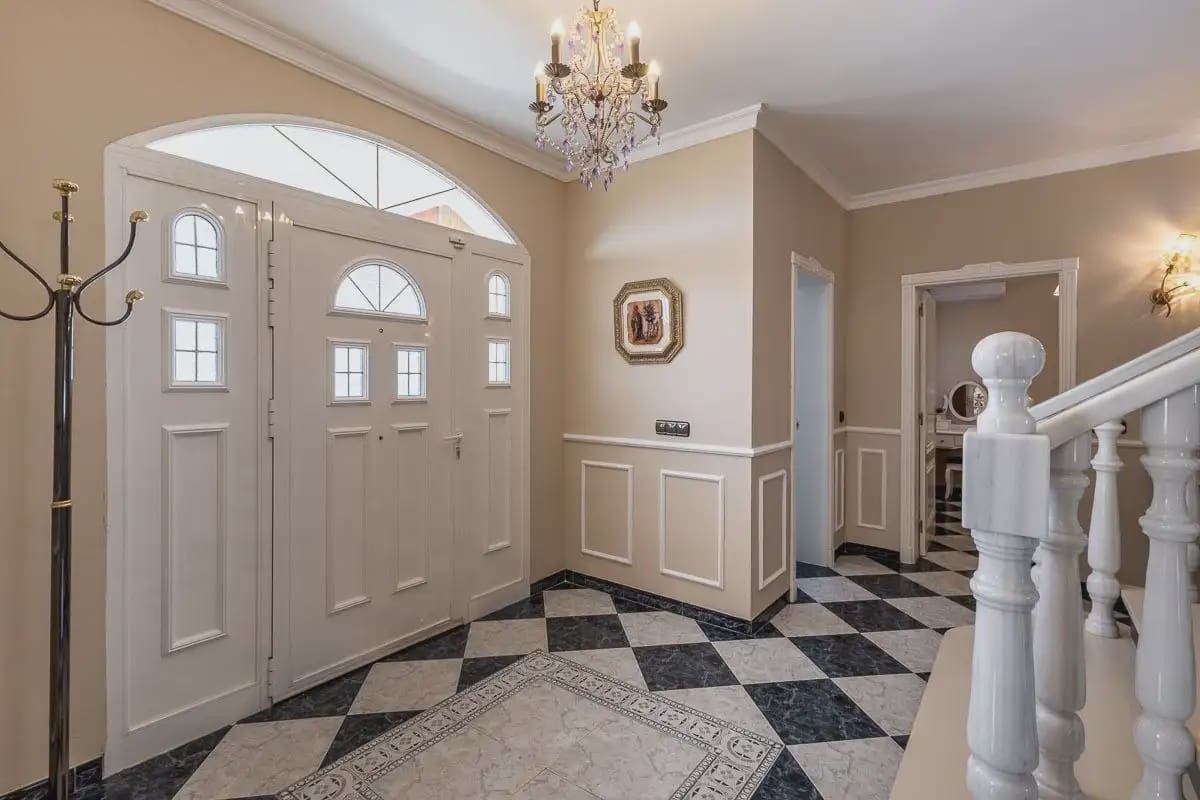 Villa til salg i Itrabo med swimmingpool garage - € 689.000 (Ref: 9837297)