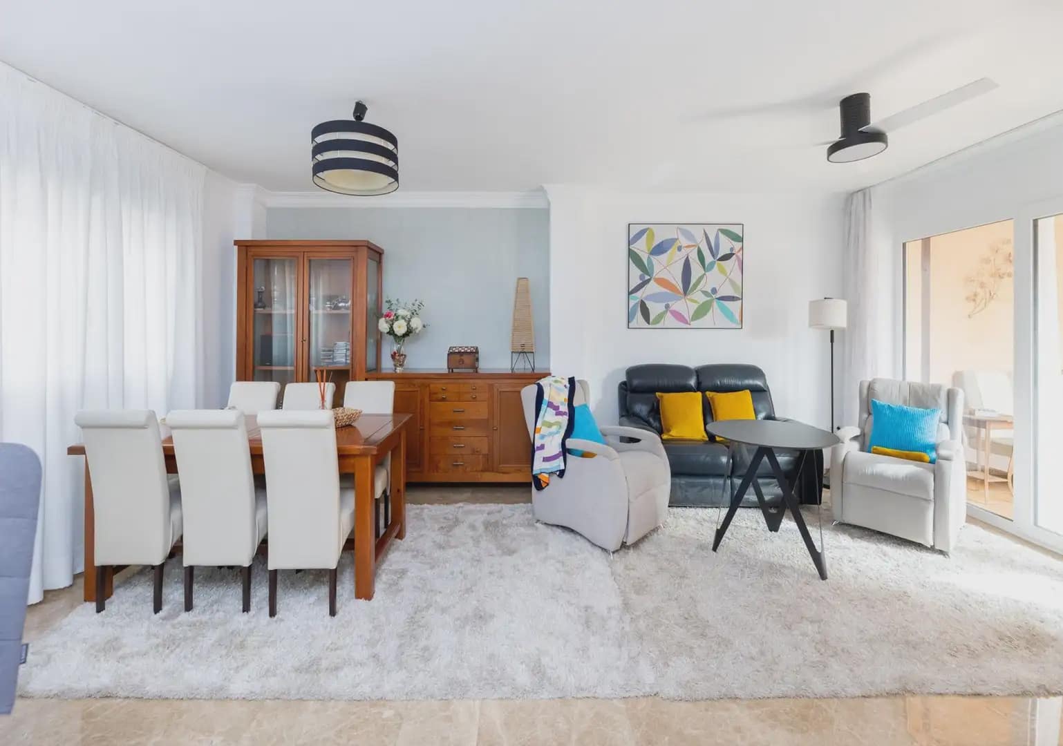 Semi-detached Villa for sale in Jun with garage - € 290,000 (Ref: 9837299)