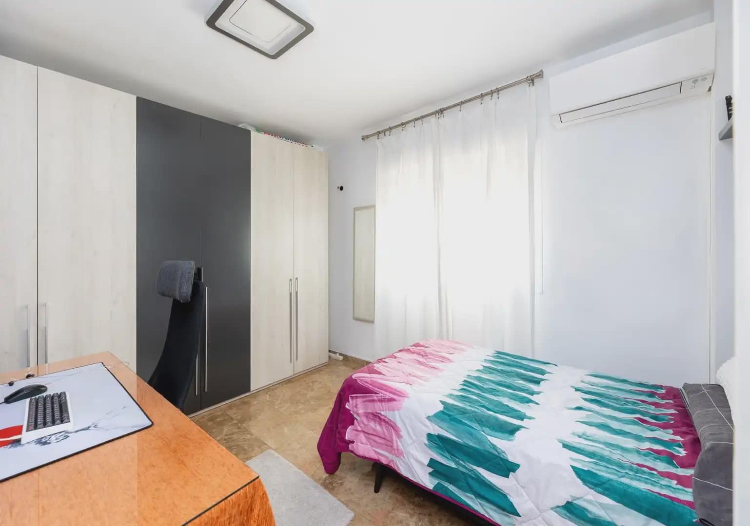 Semi-detached Villa for sale in Jun with garage - € 290,000 (Ref: 9837299)