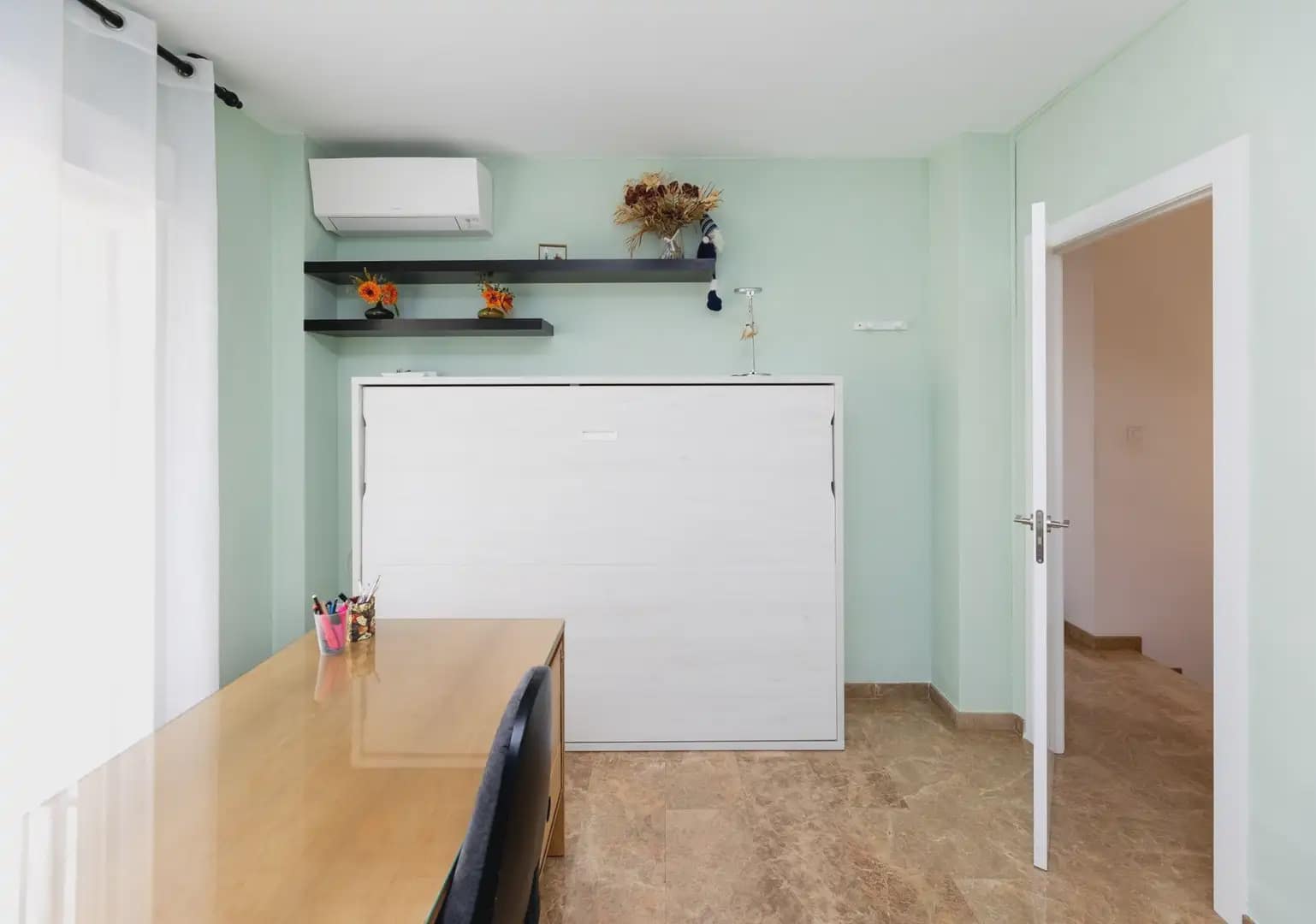 Semi-detached Villa for sale in Jun with garage - € 290,000 (Ref: 9837299)