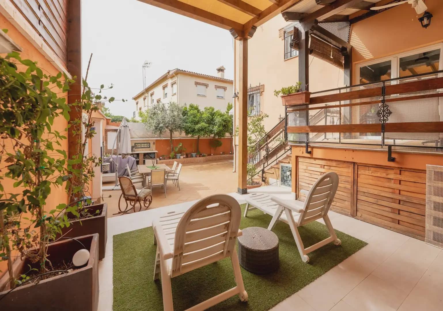 Semi-detached Villa for sale in Jun with garage - € 290,000 (Ref: 9837299)