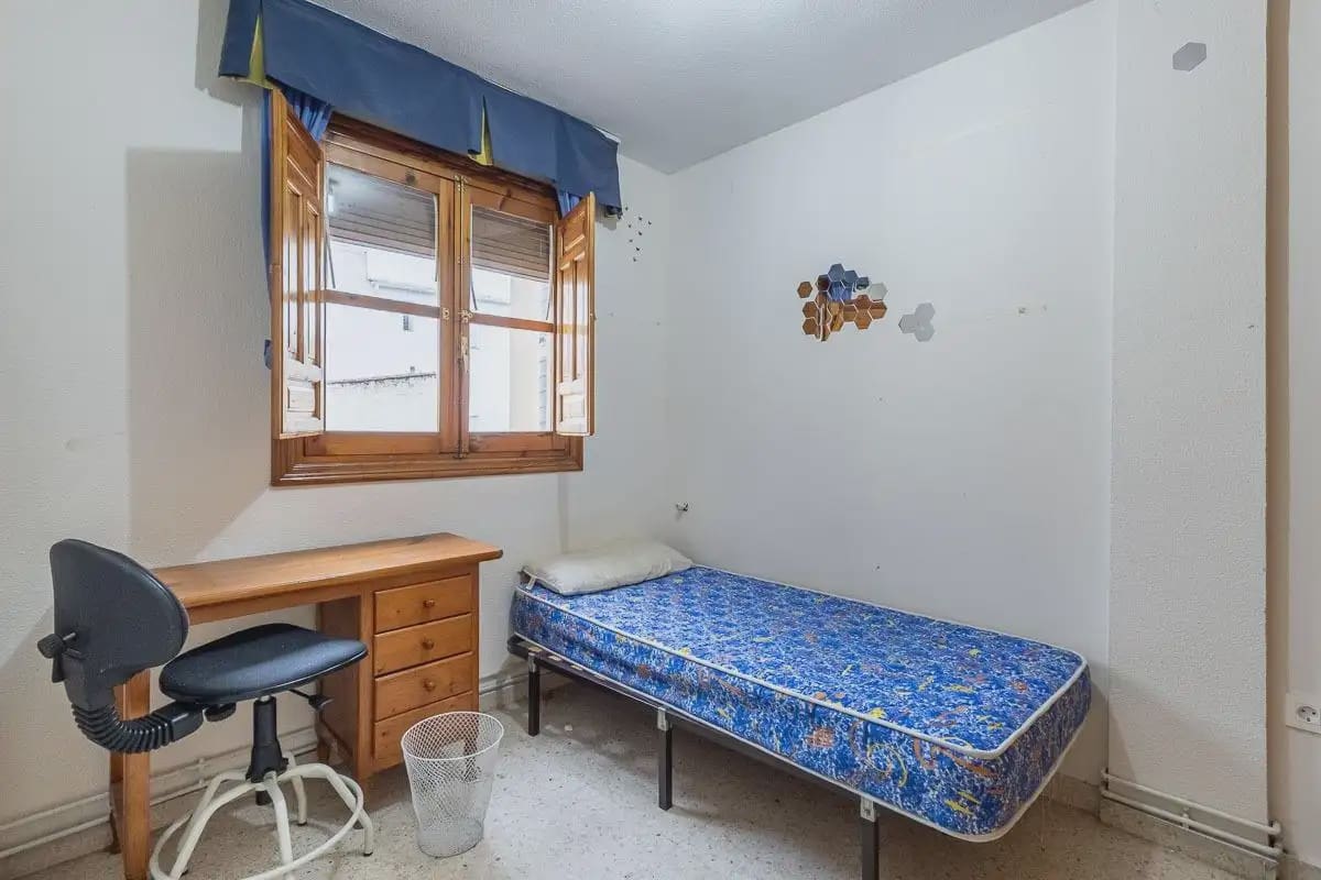 Hus till salu i Granada stad - 315 000 € (Ref: 9837300)
