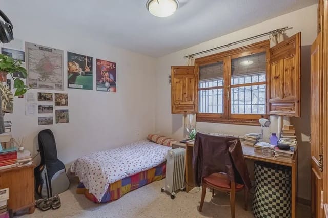 Hus til salgs i Albaicin, Granada by - € 315 000 (Ref: 9837300)