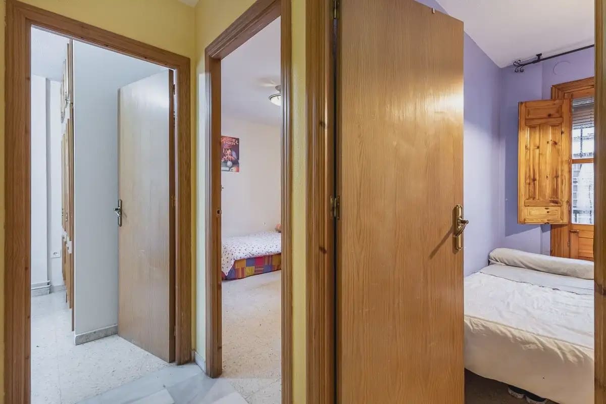 Hus till salu i Granada stad - 315 000 € (Ref: 9837300)