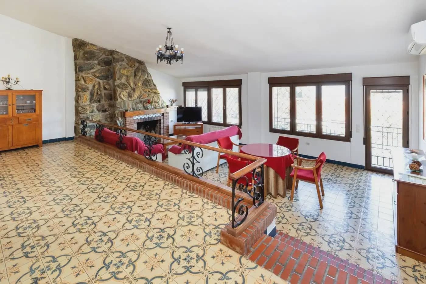 Villa zu verkaufen in Monachil mit Pool Garage - 430.000 € (Ref: 9837301)