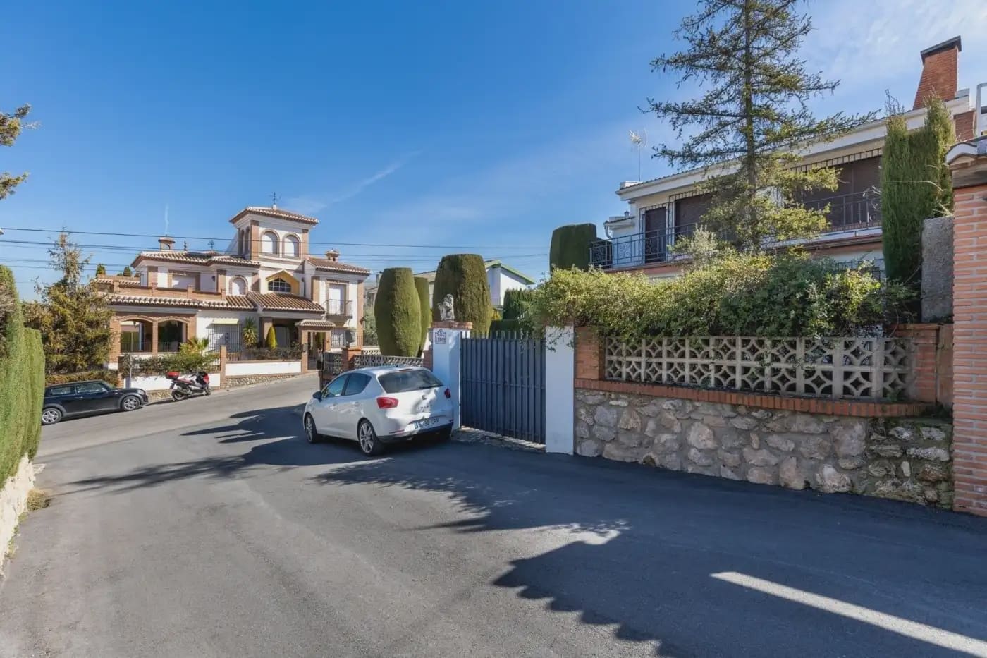 Villa zu verkaufen in Monachil mit Pool Garage - 430.000 € (Ref: 9837301)