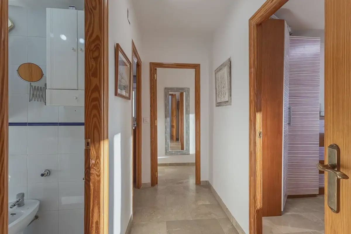 Villa zu verkaufen in Cenes de la Vega mit Pool Garage - 365.000 € (Ref: 9837305)