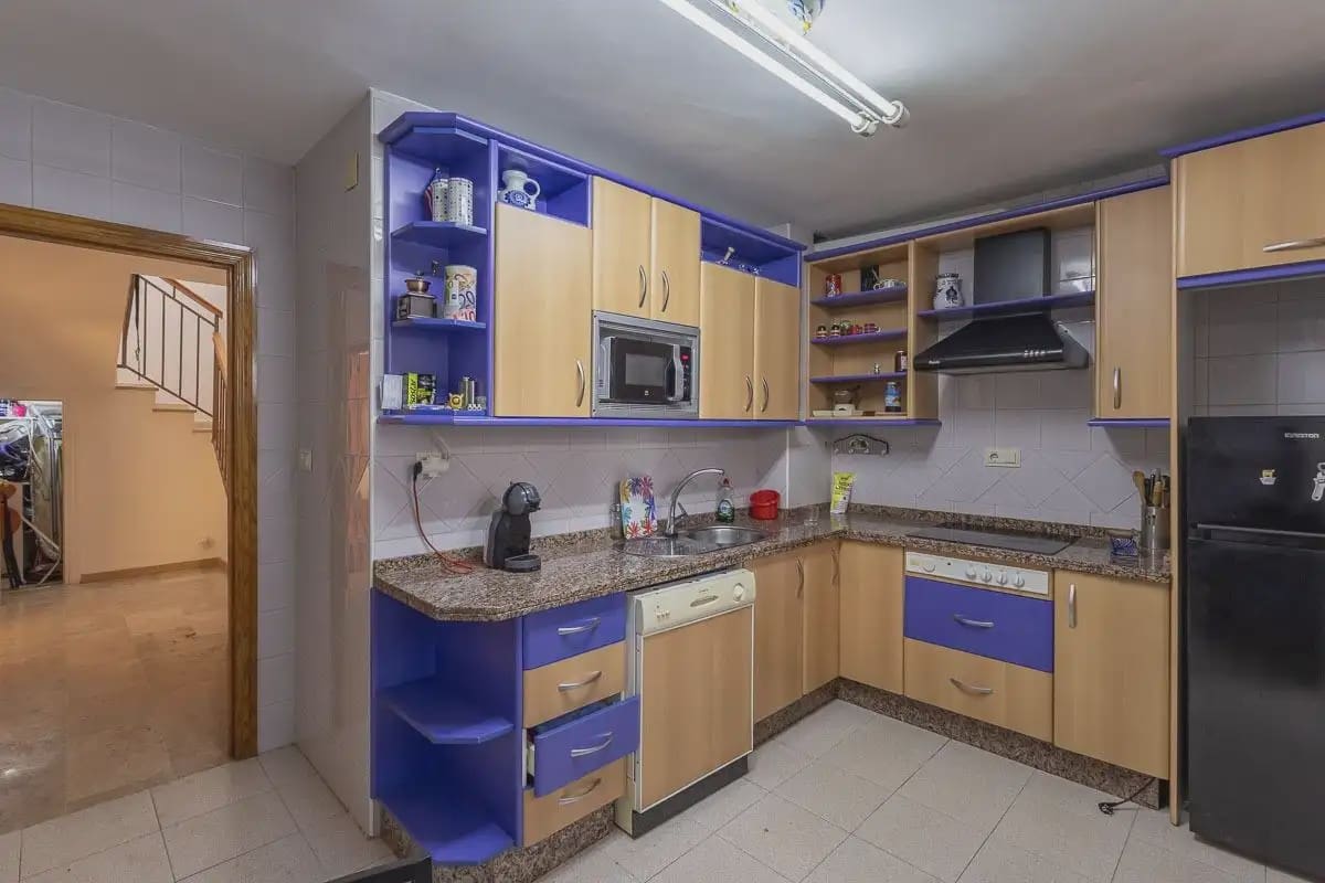 Villa zu verkaufen in Cenes de la Vega mit Pool Garage - 365.000 € (Ref: 9837305)