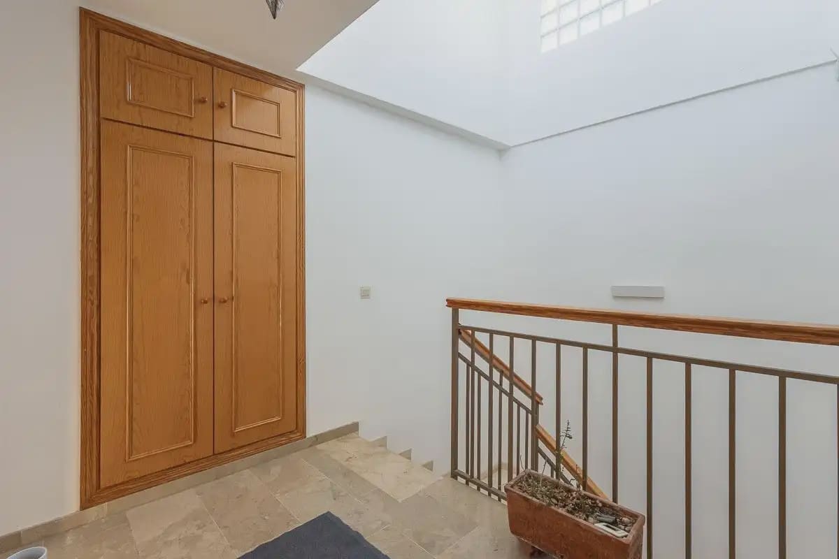 Villa zu verkaufen in Cenes de la Vega mit Pool Garage - 365.000 € (Ref: 9837305)