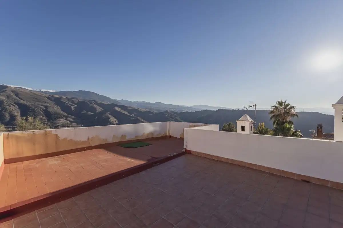 Villa zu verkaufen in Cenes de la Vega mit Pool Garage - 365.000 € (Ref: 9837305)