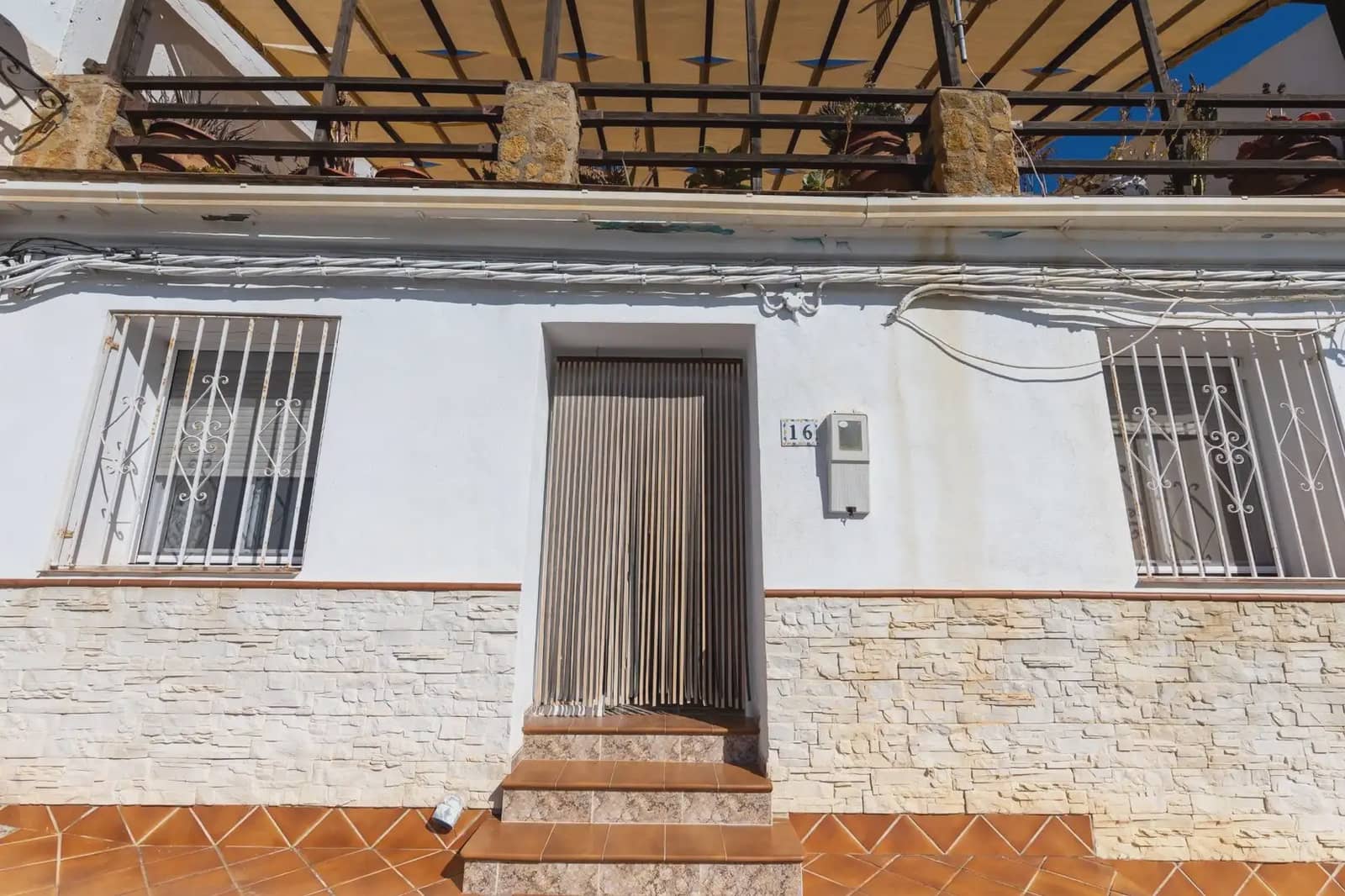 Townhouse for sale in Salobrena - € 199,000 (Ref: 9837307)