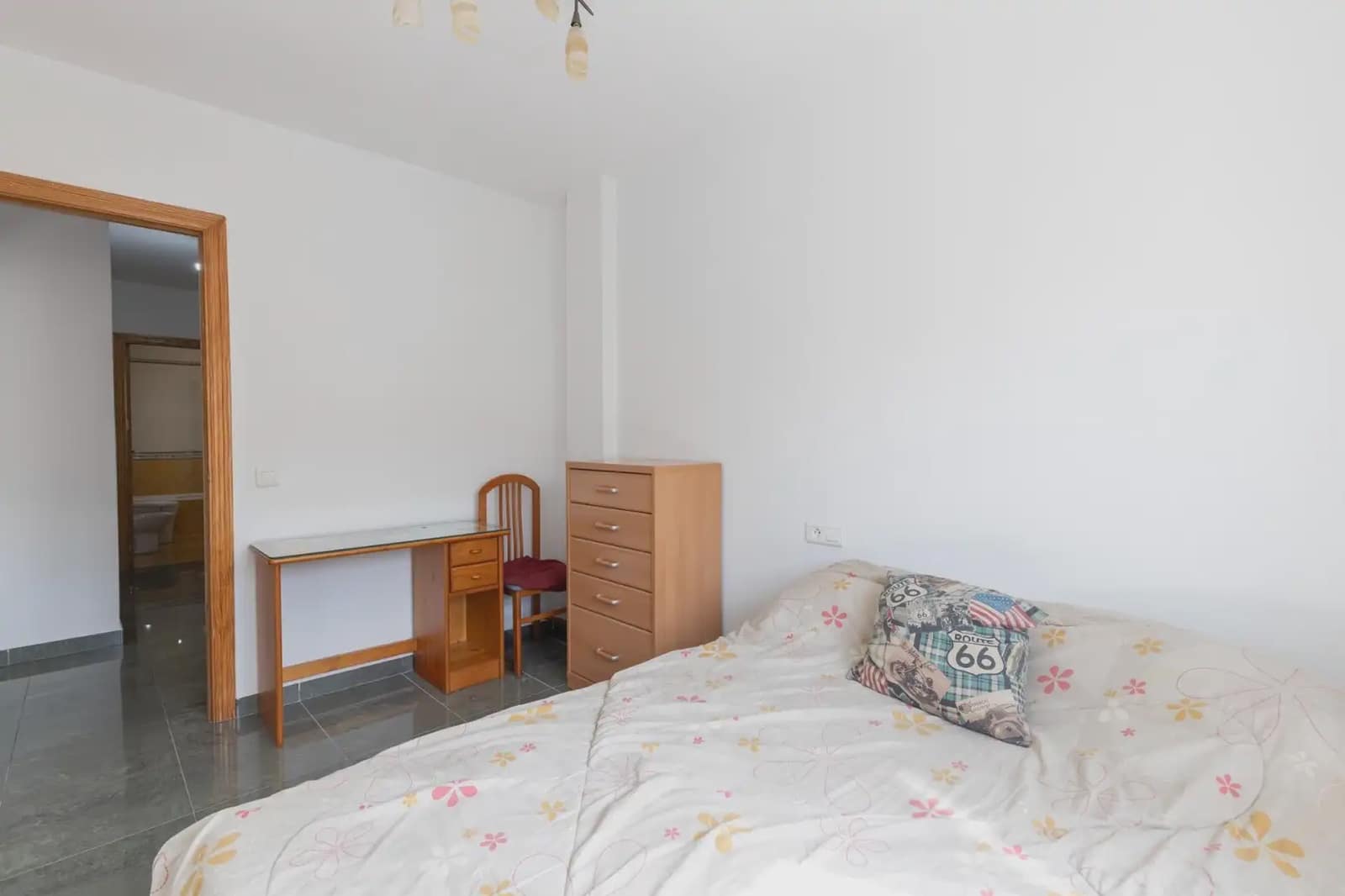 Omakotitalo myytävänä paikassa Churriana de la Vega mukana 
autotalli - 265 000 € (Ref: 9837311)