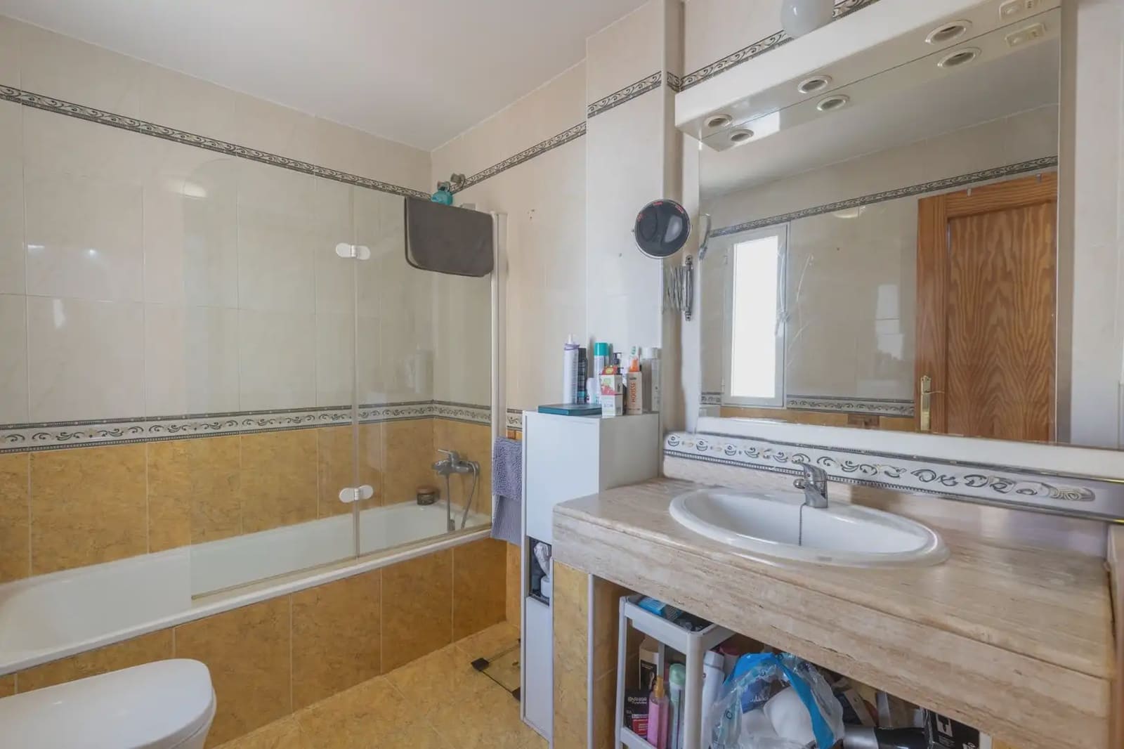 Omakotitalo myytävänä paikassa Churriana de la Vega mukana 
autotalli - 265 000 € (Ref: 9837311)