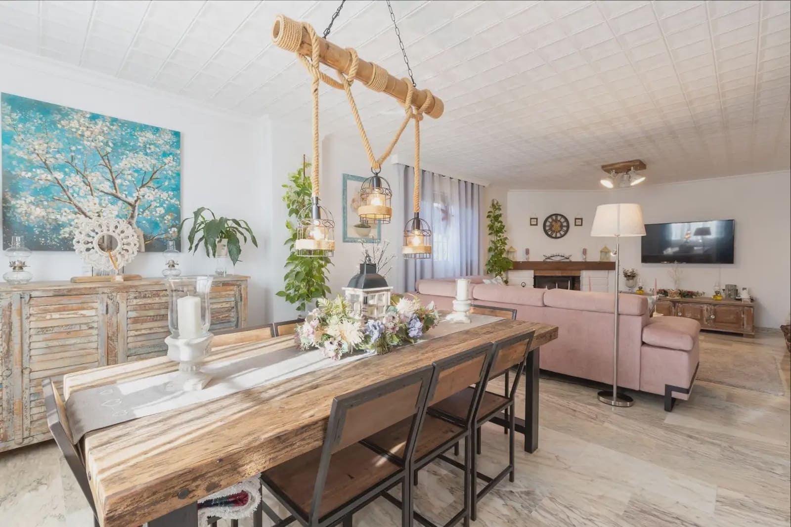 Villa/Maison à vendre à Gojar avec piscine garage - 520 000 € (Ref: 9837314)