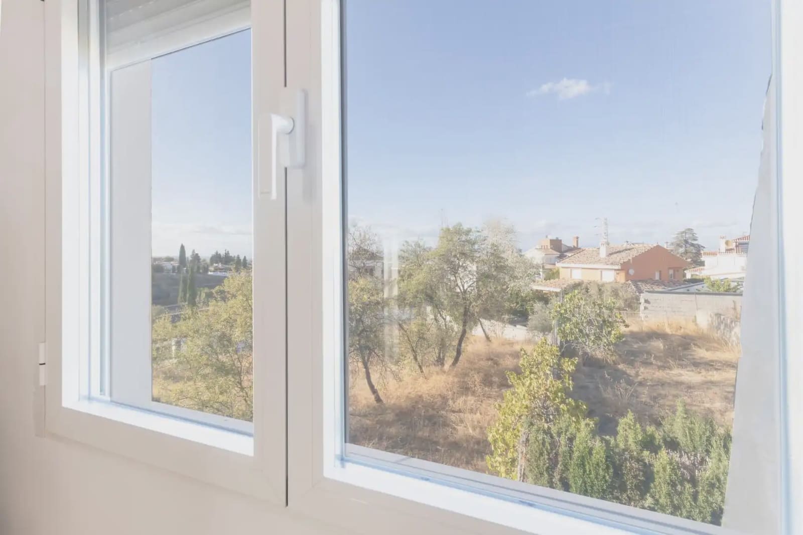 Villa/Maison à vendre à Gojar avec piscine garage - 520 000 € (Ref: 9837314)