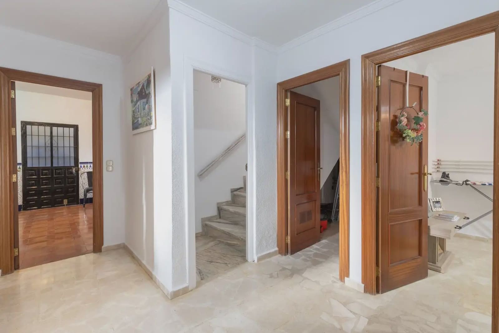 Villa/Maison à vendre à Gojar avec piscine garage - 520 000 € (Ref: 9837314)