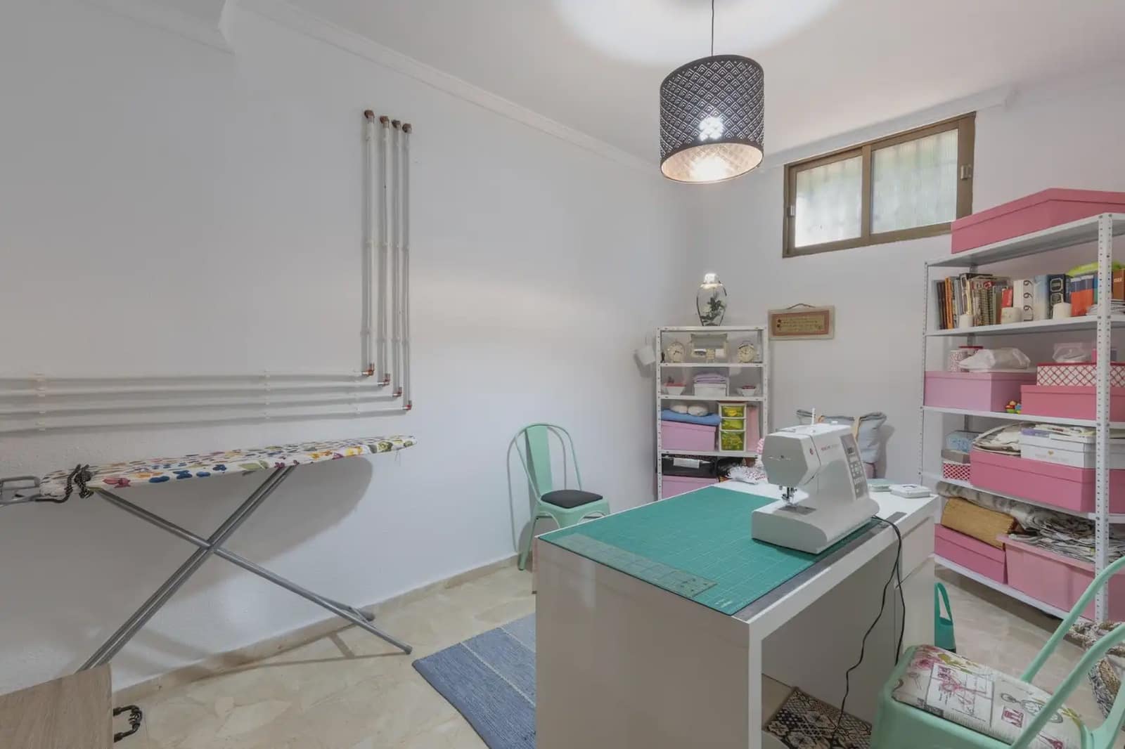 Villa/Maison à vendre à Gojar avec piscine garage - 520 000 € (Ref: 9837314)