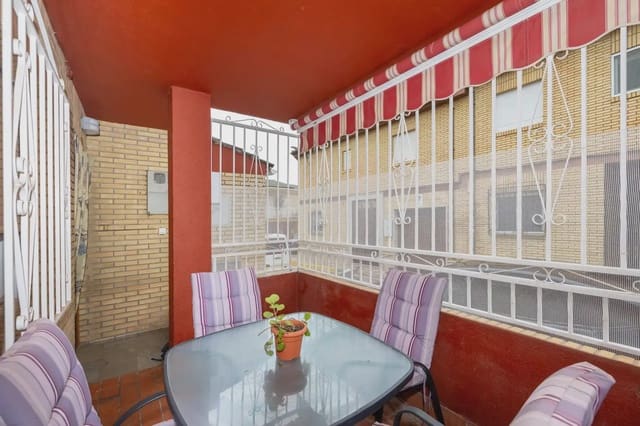 Byhus til salg i Atarfe med garage - € 164.000 (Ref: 9837316)