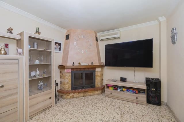 Byhus til salg i Atarfe med garage - € 164.000 (Ref: 9837316)