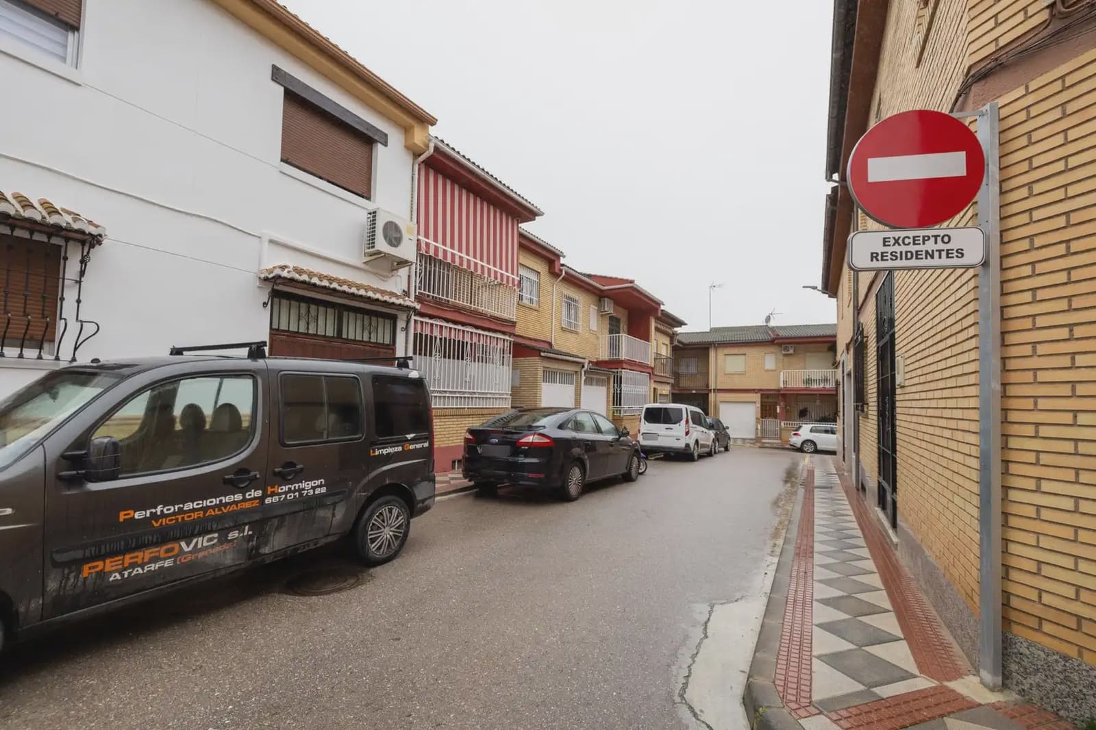 Byhus til salg i Atarfe med garage - € 164.000 (Ref: 9837316)