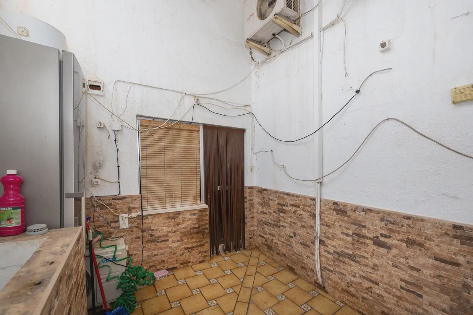 Byhus til salg i Atarfe med garage - € 164.000 (Ref: 9837316)