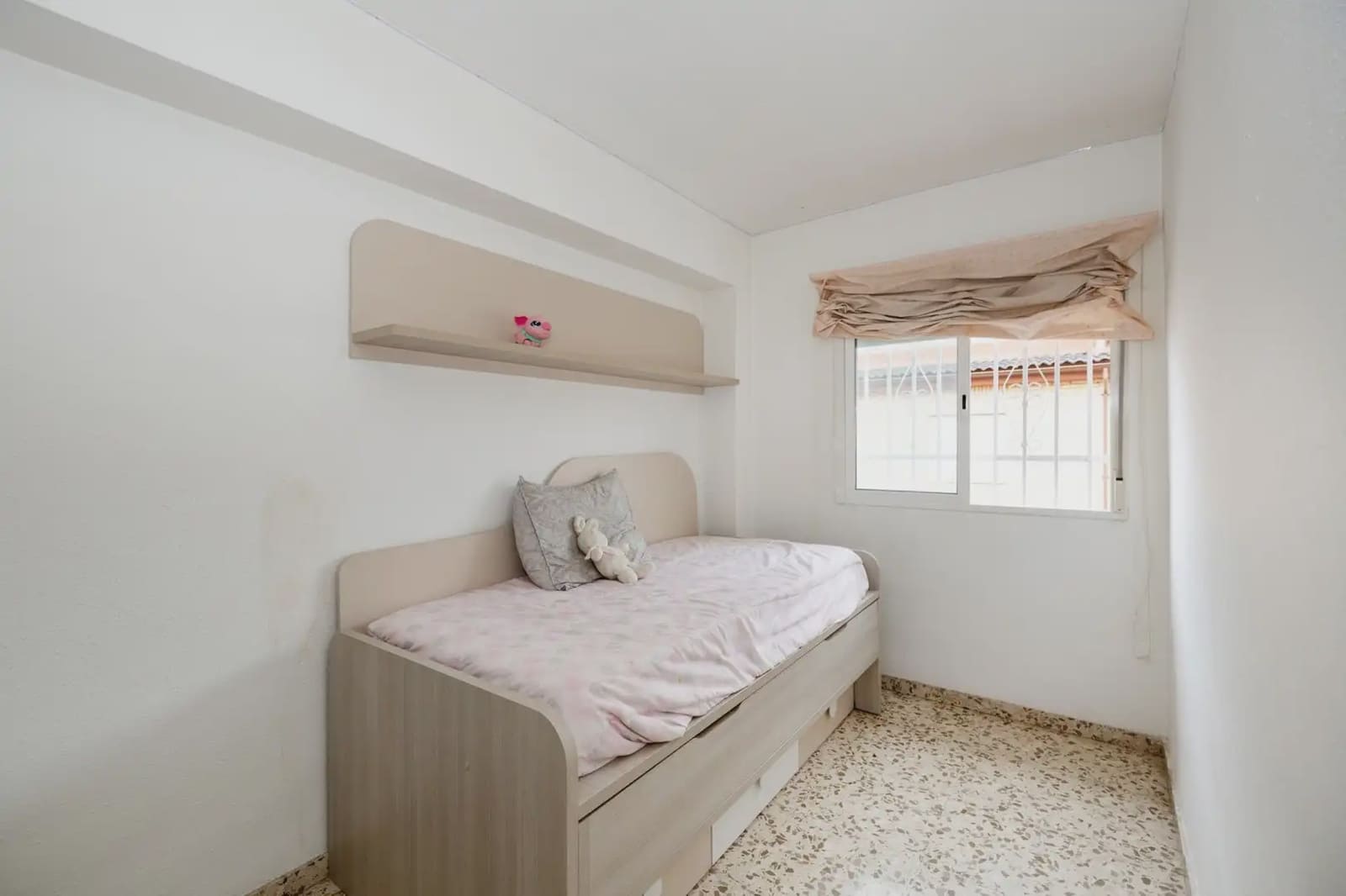 Byhus til salg i Atarfe med garage - € 164.000 (Ref: 9837316)