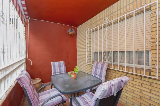 Byhus til salg i Atarfe med garage - € 164.000 (Ref: 9837316)