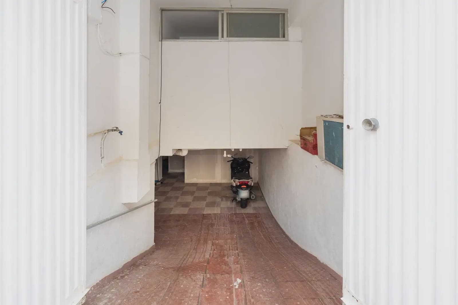 Byhus til salg i Atarfe med garage - € 164.000 (Ref: 9837316)