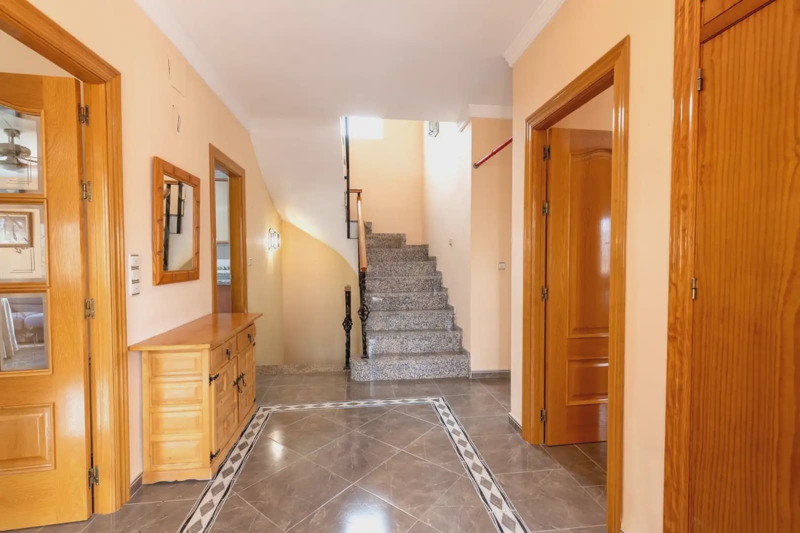 Villa til salg i Escuzar med swimmingpool garage - € 259.000 (Ref: 9837318)