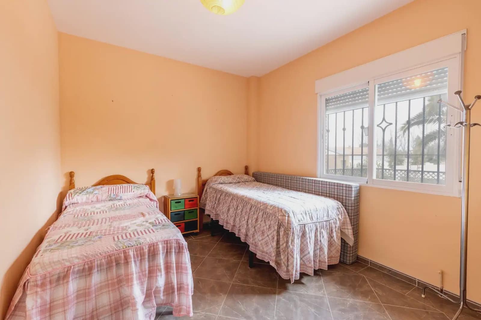 Villa til salg i Escuzar med swimmingpool garage - € 259.000 (Ref: 9837318)