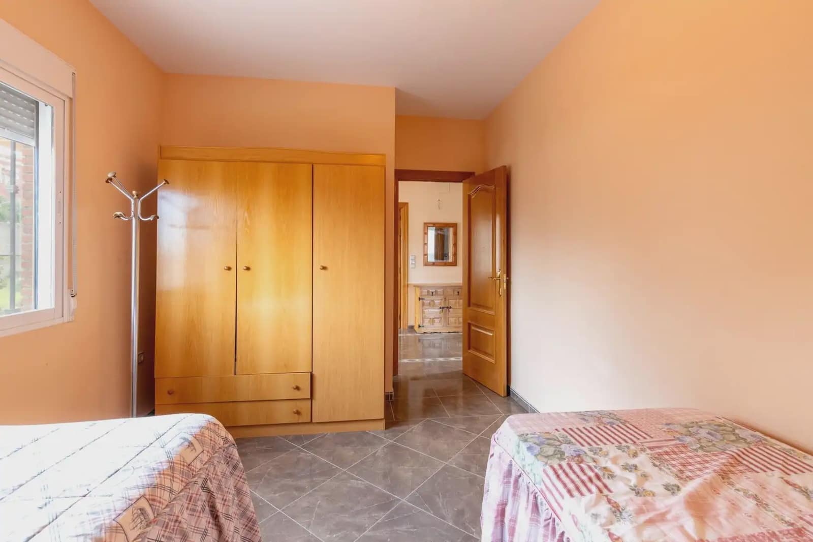 Villa til salg i Escuzar med swimmingpool garage - € 259.000 (Ref: 9837318)