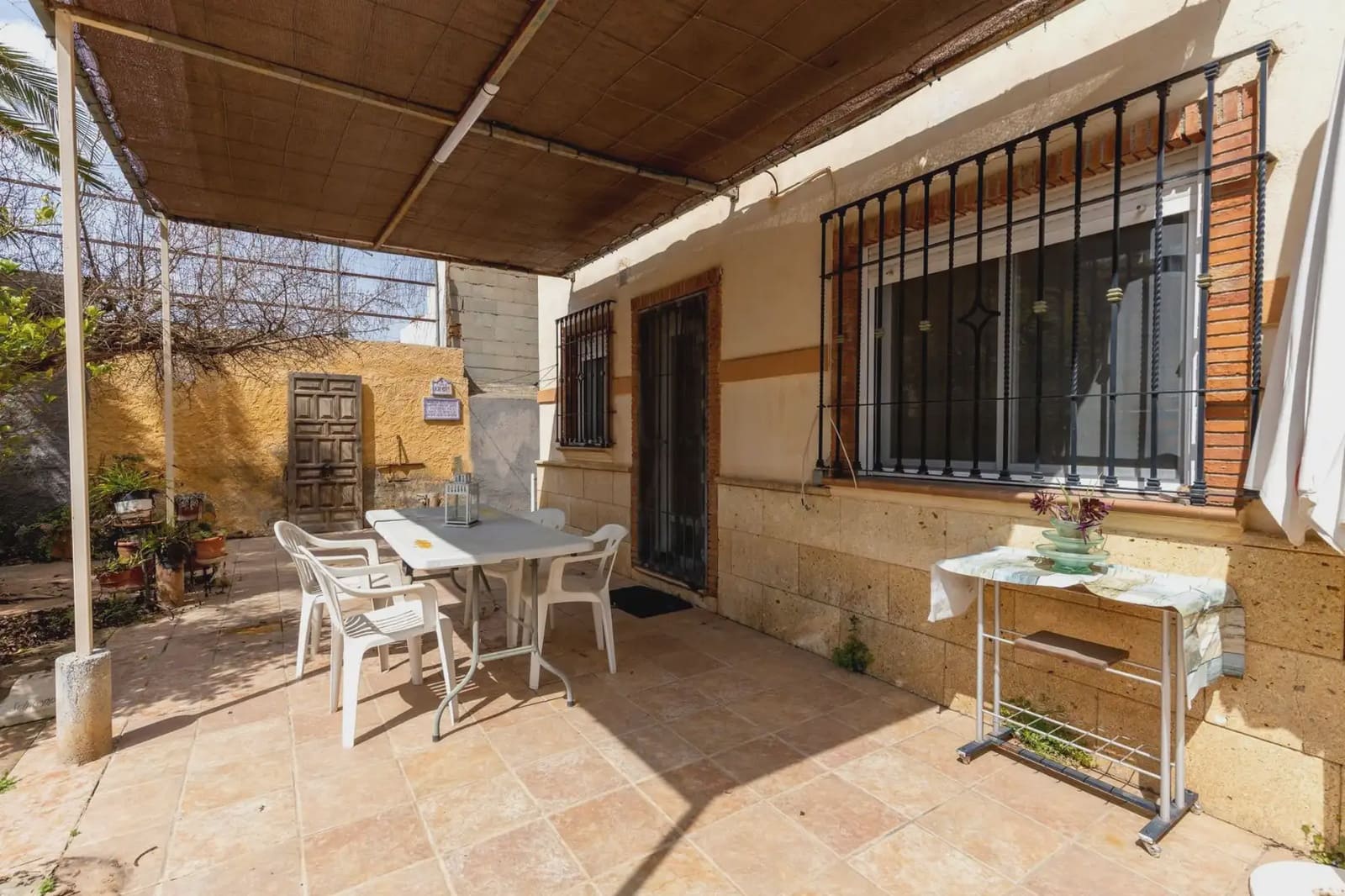Villa til salg i Escuzar med swimmingpool garage - € 259.000 (Ref: 9837318)