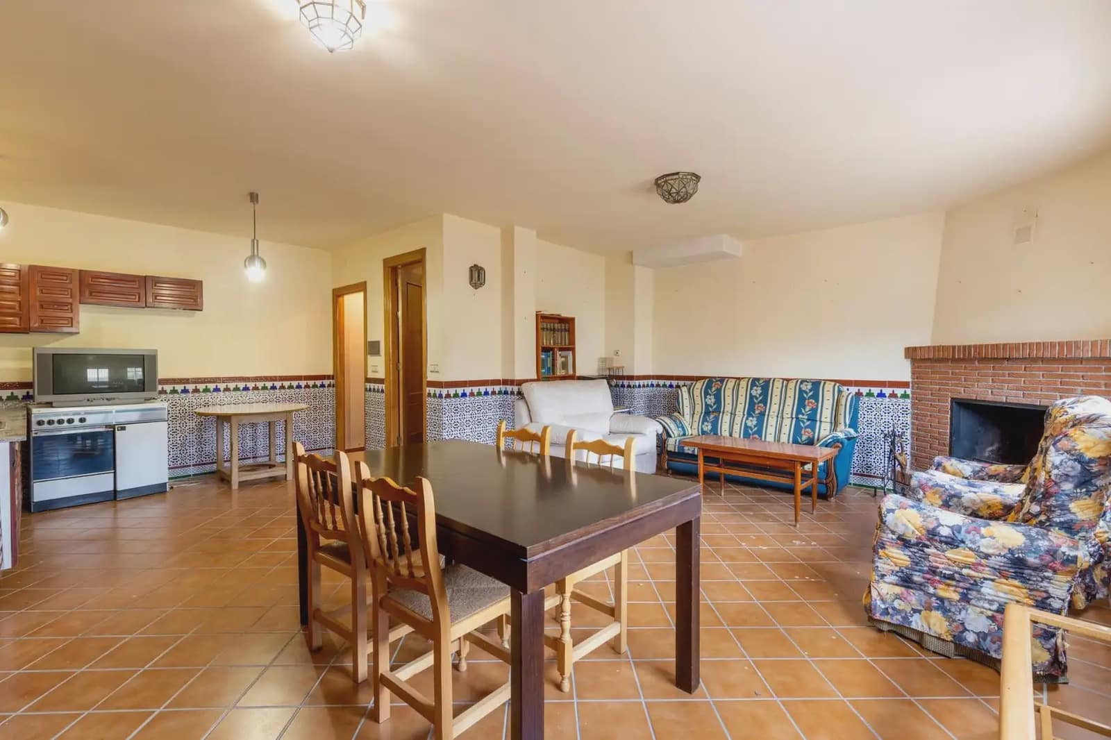 Villa til salg i Escuzar med swimmingpool garage - € 259.000 (Ref: 9837318)