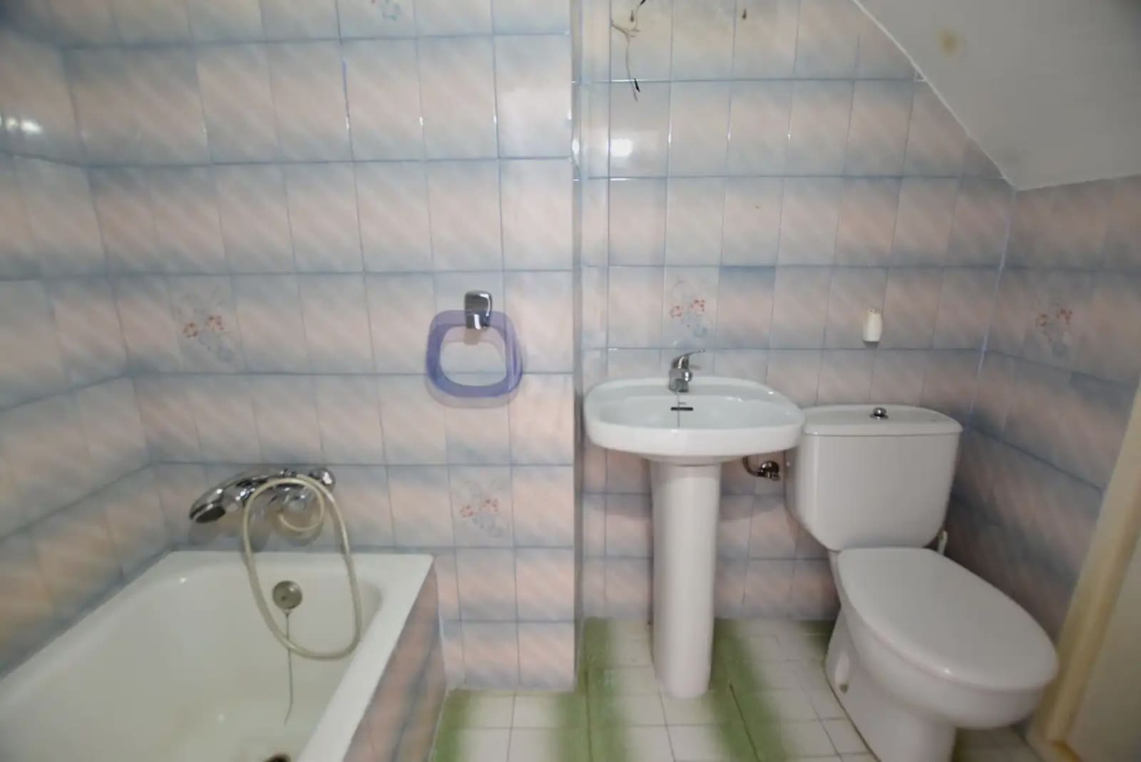 Townhouse for sale in Lanjaron - € 59,000 (Ref: 9837319)