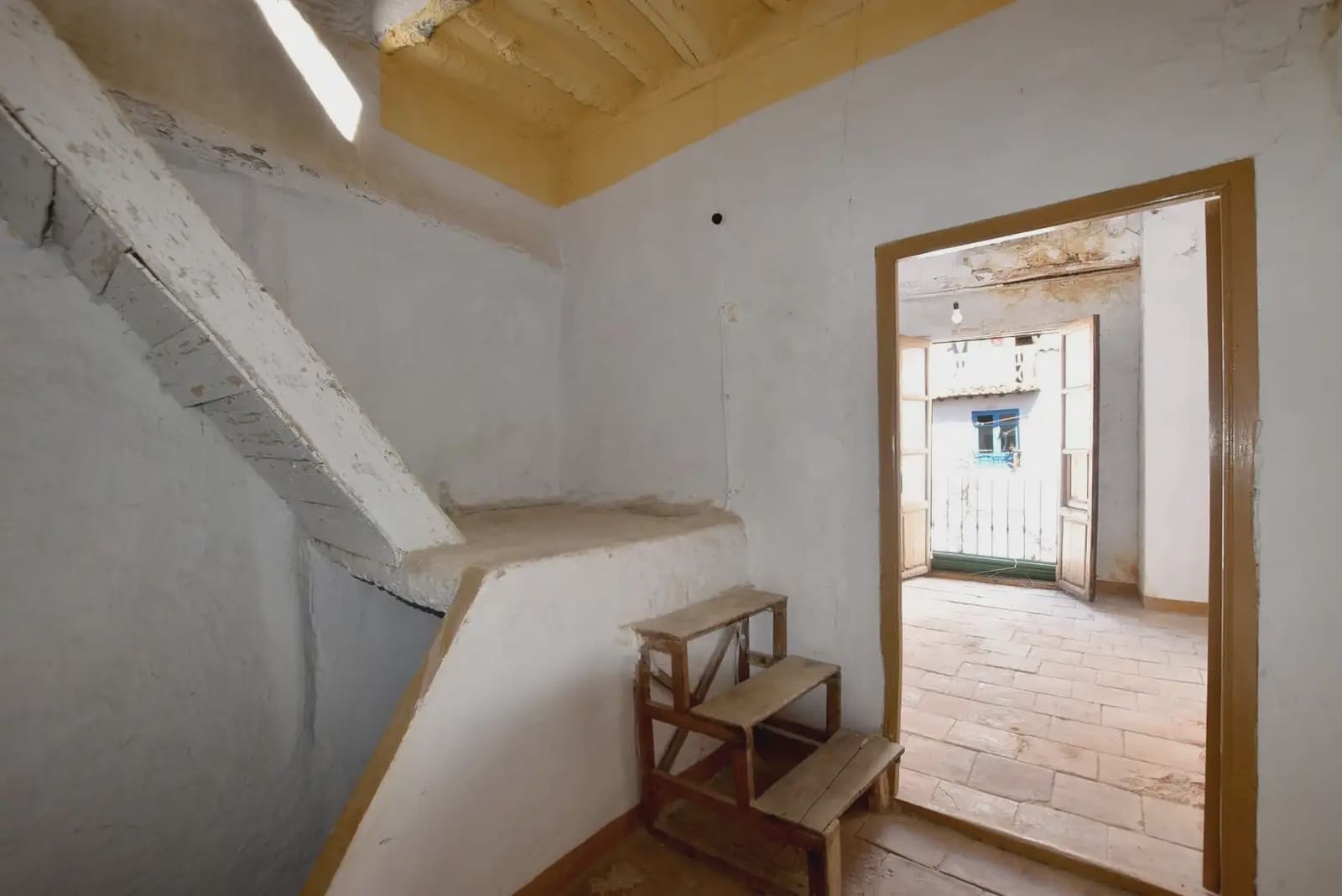 Townhouse for sale in Lanjaron - € 59,000 (Ref: 9837319)