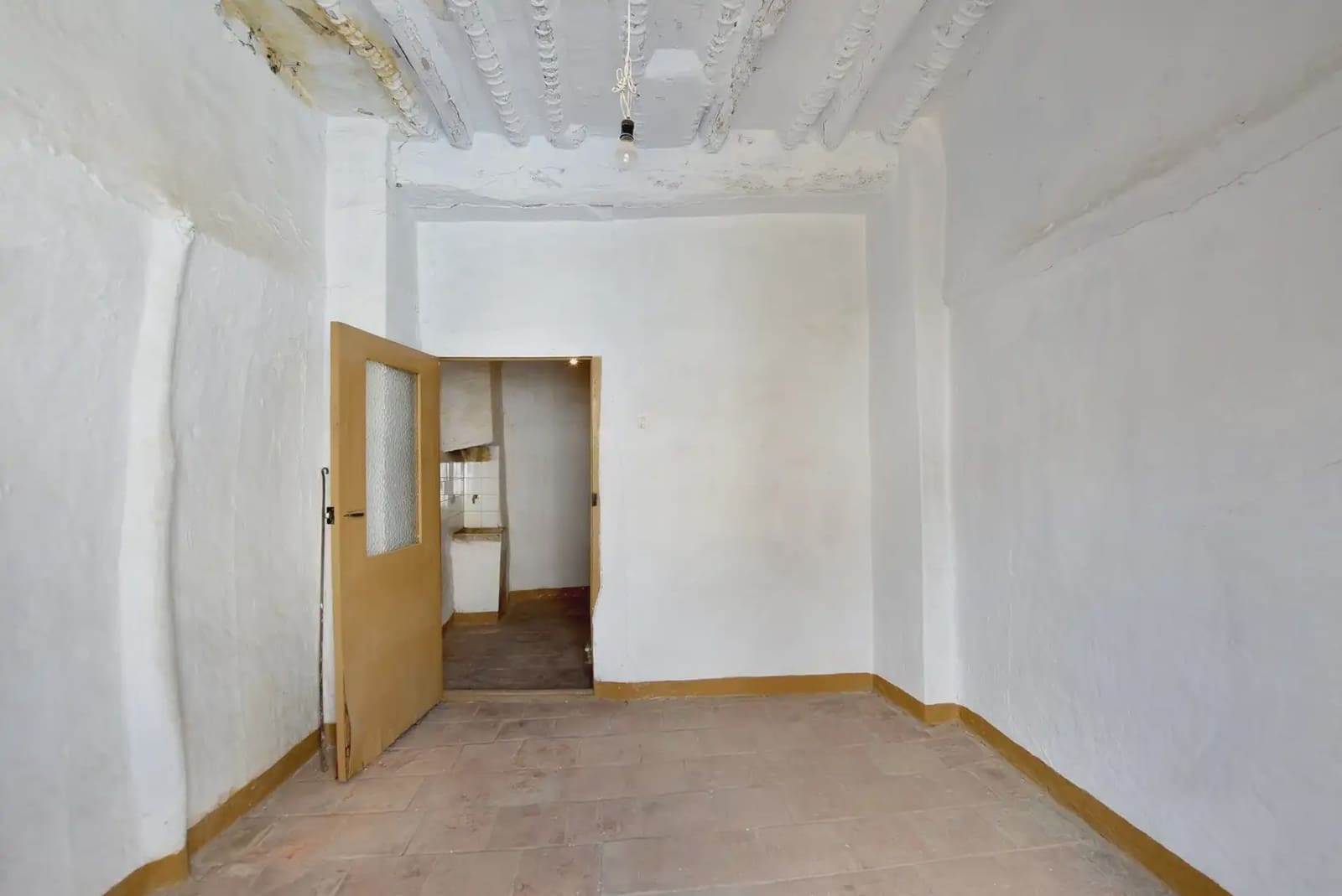 Townhouse for sale in Lanjaron - € 59,000 (Ref: 9837319)