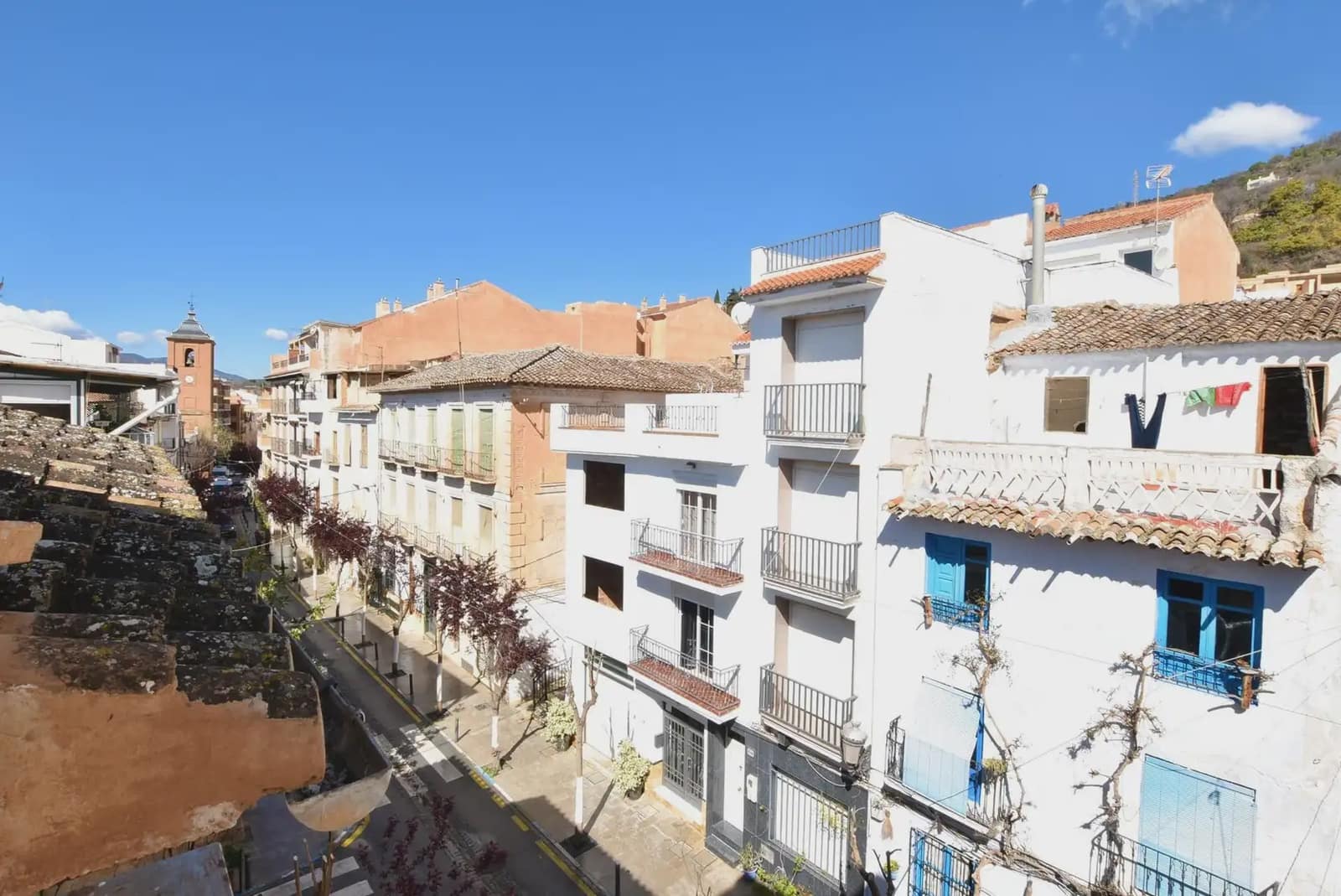 Townhouse for sale in Lanjaron - € 59,000 (Ref: 9837319)