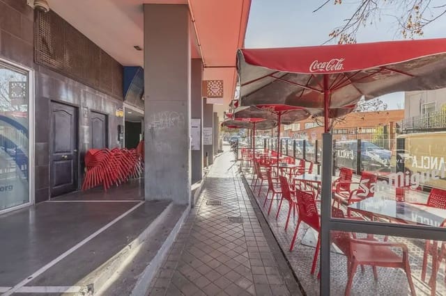 Commercieel te koop in Angustias - Chana - Encina, Granada stad - € 339.000 (Ref: 9837321)