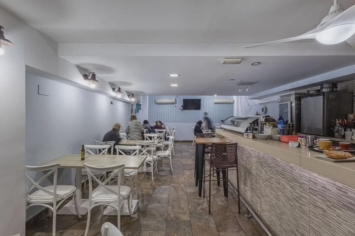 Commercieel te koop in Granada stad - € 339.000 (Ref: 9837321)